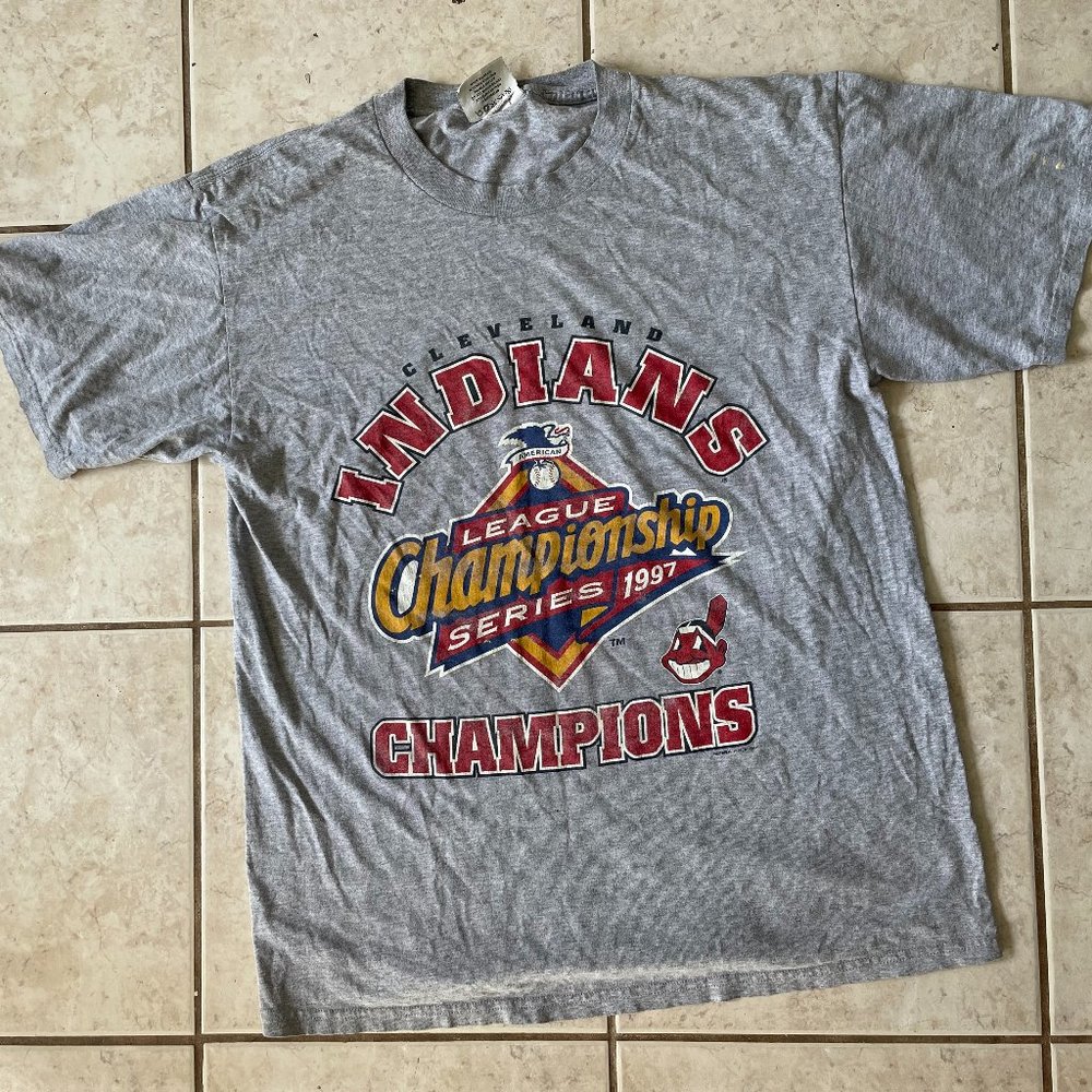 CLEVLAND INDIANS 1997 LEAGUE CHAMPIONS SHIRT VINTAGE!